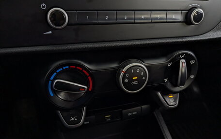 KIA Rio IV, 2021 год, 1 000 000 рублей, 26 фотография