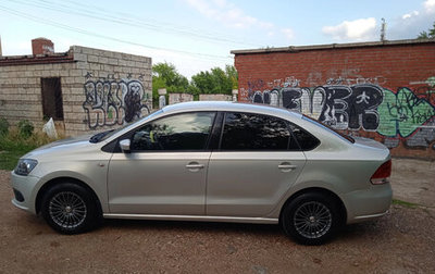 Volkswagen Polo VI (EU Market), 2014 год, 800 000 рублей, 1 фотография