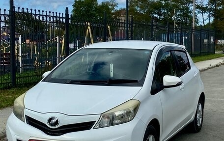 Toyota Vitz, 2012 год, 650 000 рублей, 1 фотография