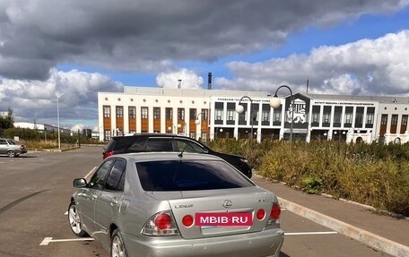 Lexus IS II рестайлинг 2, 2002 год, 750 000 рублей, 7 фотография