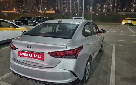 Hyundai Solaris II рестайлинг, 2021 год, 1 400 000 рублей, 2 фотография