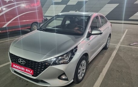 Hyundai Solaris II рестайлинг, 2021 год, 1 400 000 рублей, 4 фотография