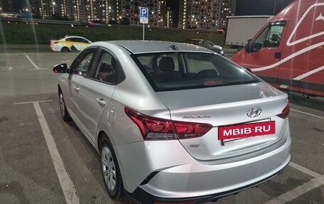 Hyundai Solaris II рестайлинг, 2021 год, 1 400 000 рублей, 5 фотография