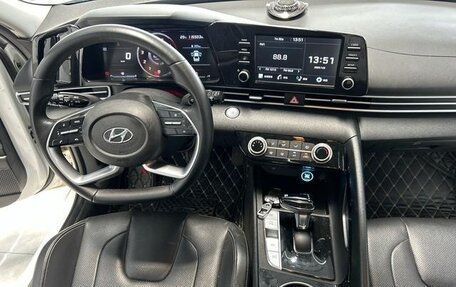 Hyundai Elantra, 2022 год, 1 200 095 рублей, 2 фотография