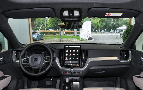 Volvo XC60 II, 2025 год, 5 204 477 рублей, 11 фотография