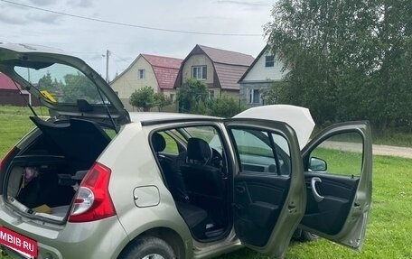 Renault Sandero I, 2014 год, 600 000 рублей, 4 фотография