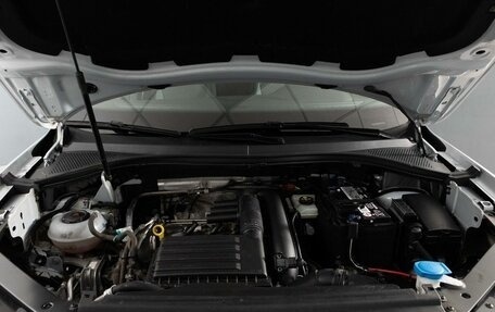 Volkswagen Tiguan II, 2019 год, 2 400 000 рублей, 12 фотография