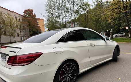 Mercedes-Benz E-Класс, 2013 год, 2 700 000 рублей, 6 фотография