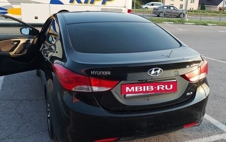 Hyundai Elantra V, 2012 год, 970 000 рублей, 2 фотография
