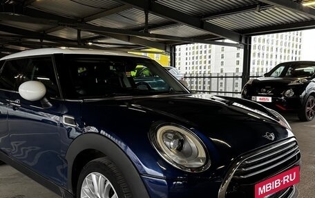 MINI Clubman, 2016 год, 1 870 000 рублей, 5 фотография