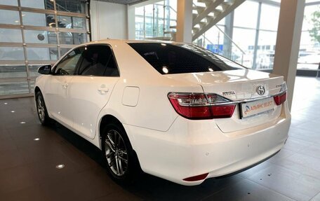 Toyota Camry, 2015 год, 1 965 000 рублей, 5 фотография