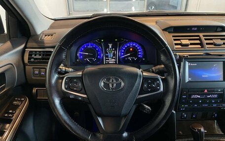 Toyota Camry, 2015 год, 1 965 000 рублей, 10 фотография