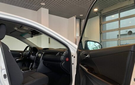Toyota Camry, 2015 год, 1 965 000 рублей, 27 фотография