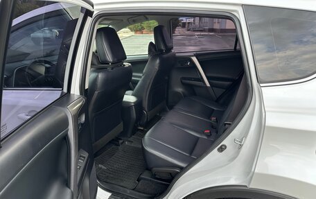Toyota RAV4, 2018 год, 2 750 000 рублей, 8 фотография