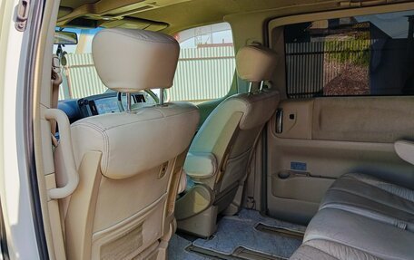 Nissan Elgrand III, 2004 год, 1 350 000 рублей, 3 фотография