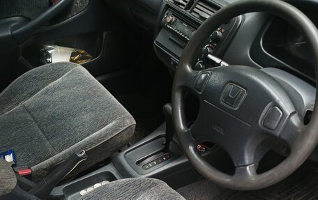 Honda Domani, 2000 год, 260 000 рублей, 1 фотография