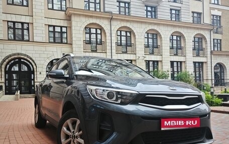 KIA Stonic, 2020 год, 1 750 000 рублей, 1 фотография