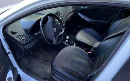 Hyundai Solaris II рестайлинг, 2016 год, 1 200 000 рублей, 8 фотография