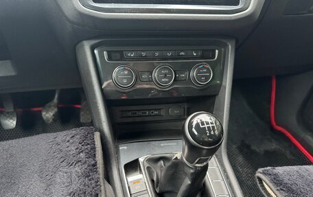 Volkswagen Tiguan II, 2019 год, 1 800 000 рублей, 8 фотография