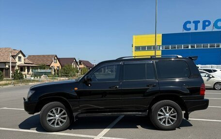 Toyota Land Cruiser 100 рестайлинг 2, 2001 год, 2 200 000 рублей, 6 фотография