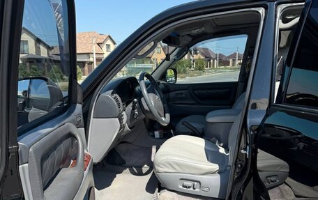 Toyota Land Cruiser 100 рестайлинг 2, 2001 год, 2 200 000 рублей, 11 фотография