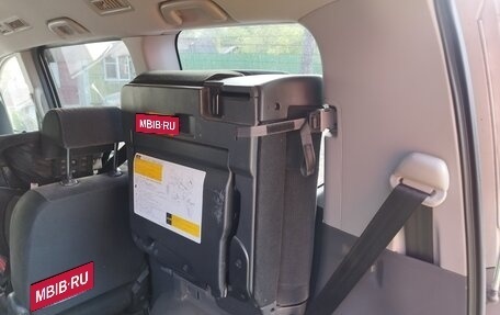 Toyota Noah III, 2008 год, 1 275 000 рублей, 5 фотография