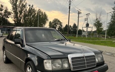 Mercedes-Benz E-Класс, 1992 год, 165 000 рублей, 2 фотография