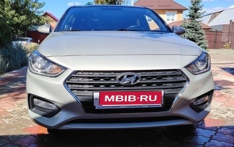 Hyundai Solaris II рестайлинг, 2019 год, 1 650 000 рублей, 1 фотография