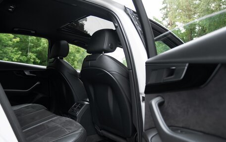 Audi A4, 2016 год, 2 550 000 рублей, 15 фотография