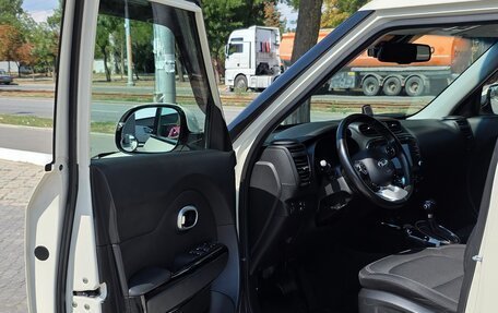 KIA Soul II рестайлинг, 2017 год, 1 350 000 рублей, 10 фотография