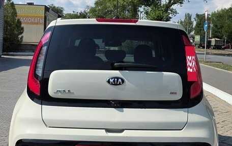 KIA Soul II рестайлинг, 2017 год, 1 350 000 рублей, 2 фотография
