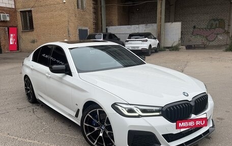 BMW 5 серия, 2021 год, 4 700 000 рублей, 2 фотография
