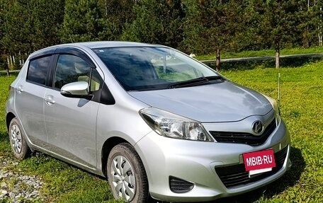 Toyota Vitz, 2011 год, 690 000 рублей, 3 фотография