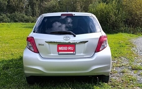 Toyota Vitz, 2011 год, 690 000 рублей, 6 фотография
