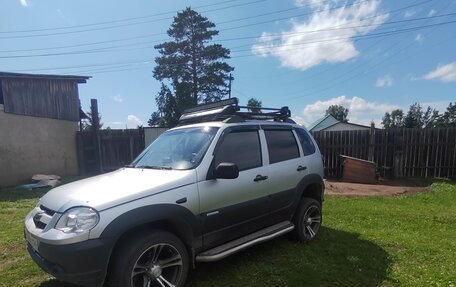 Chevrolet Niva I рестайлинг, 2010 год, 620 000 рублей, 1 фотография