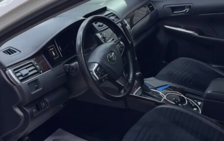 Toyota Camry, 2017 год, 2 550 000 рублей, 3 фотография