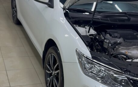 Toyota Camry, 2017 год, 2 550 000 рублей, 2 фотография