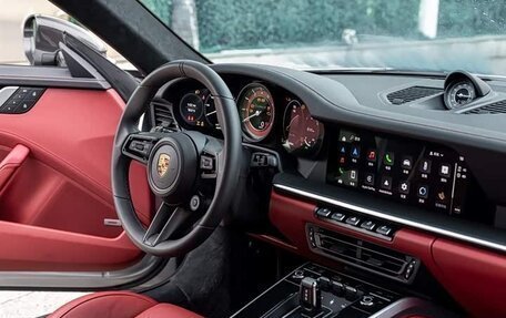 Porsche 911, 2022 год, 20 000 000 рублей, 15 фотография