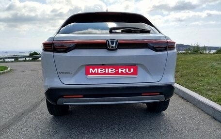 Honda Vezel, 2024 год, 2 760 000 рублей, 6 фотография
