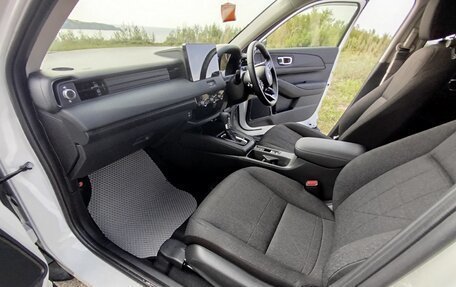 Honda Vezel, 2024 год, 2 760 000 рублей, 17 фотография