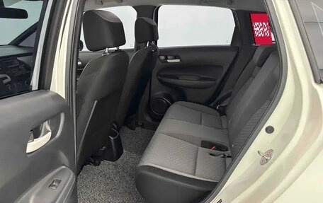 Honda Fit, 2022 год, 1 030 000 рублей, 10 фотография