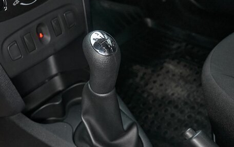 Renault Logan II, 2020 год, 1 300 000 рублей, 12 фотография
