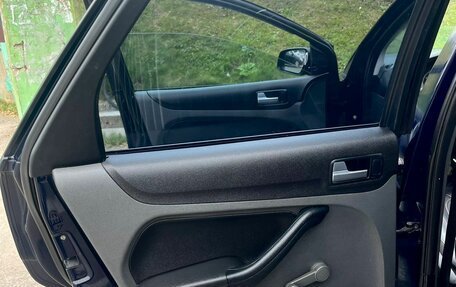 Ford Focus II рестайлинг, 2007 год, 350 000 рублей, 23 фотография