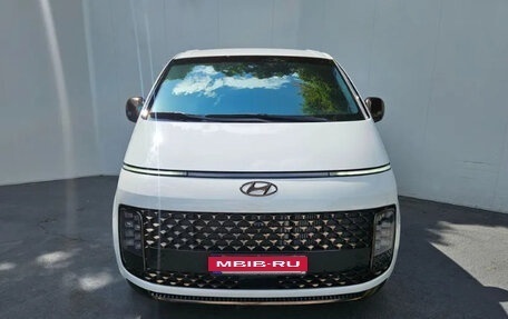 Hyundai Staria, 2022 год, 4 130 000 рублей, 1 фотография