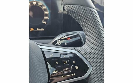 Volkswagen Tiguan, 2024 год, 5 040 000 рублей, 6 фотография