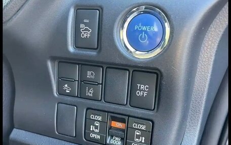 Toyota Esquire I, 2016 год, 2 100 000 рублей, 9 фотография