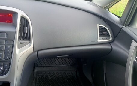 Opel Astra J, 2011 год, 700 000 рублей, 13 фотография