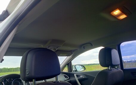 Opel Astra J, 2011 год, 700 000 рублей, 22 фотография