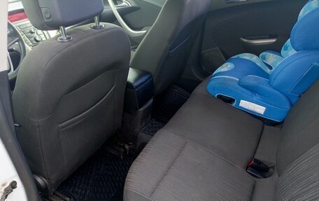 Opel Astra J, 2011 год, 700 000 рублей, 19 фотография