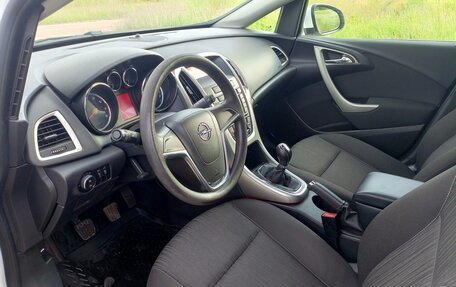 Opel Astra J, 2011 год, 700 000 рублей, 18 фотография